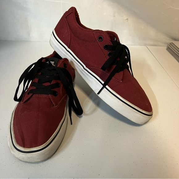 Vans Winston Oxblood unisex low top sneakers burgundy and white sole 7.5 - Picture 2 of 11